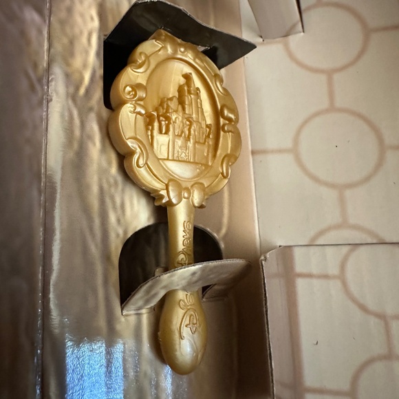 Disney Princess Merida Doll Like New in Box - Picture 10 of 16